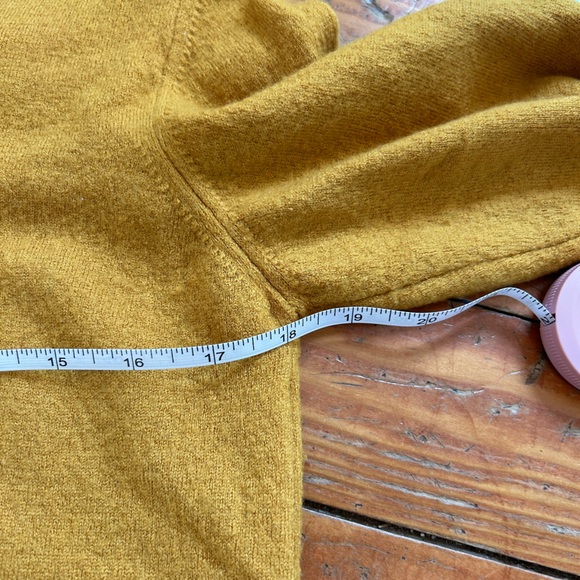 Vintage mustard Italian wool mock neck sweater - Picture 5 of 6